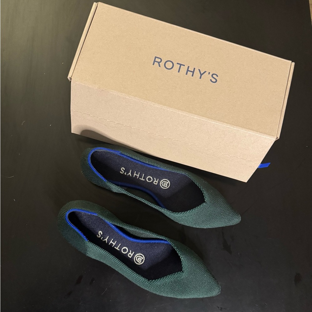 Rothys flats, pointed toe, hunter green size 6.